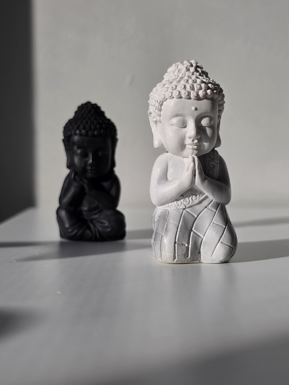 White Meditating Buddha Statue Decorative Figurine